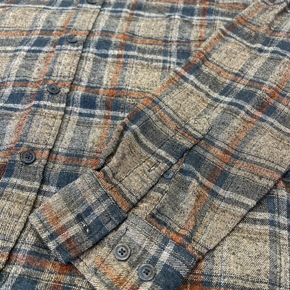 Long Sleeve Brushed Flannel (MEDIUM) - Picture 3 of 3